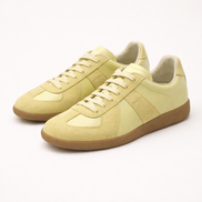 Court Sneaker